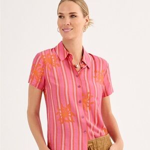 NWT! CAbi Pink Short Sleeve Button Down Shirt
